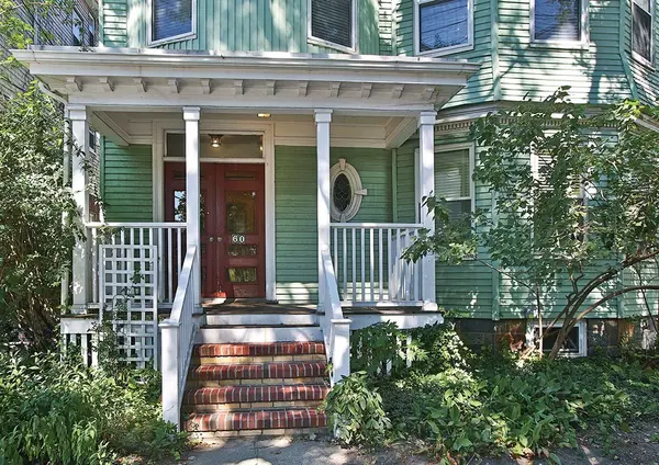 60 Aspinwall Ave #3, Brookline, MA 02445