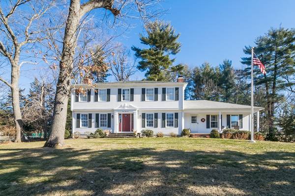 332 Pinewood Dr, Longmeadow, MA 01106