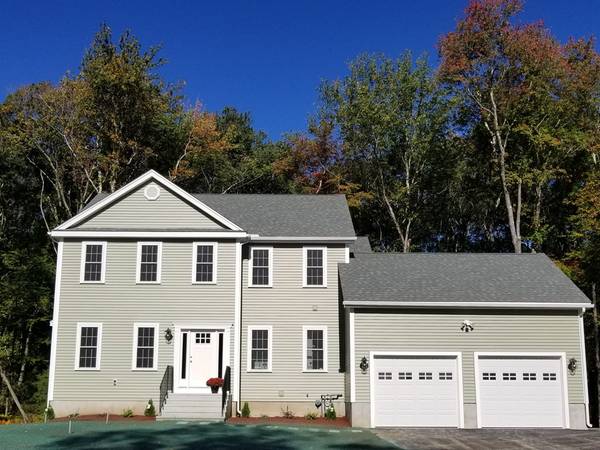 Lot 4 Tucker Hill Estates, Uxbridge, MA 01569