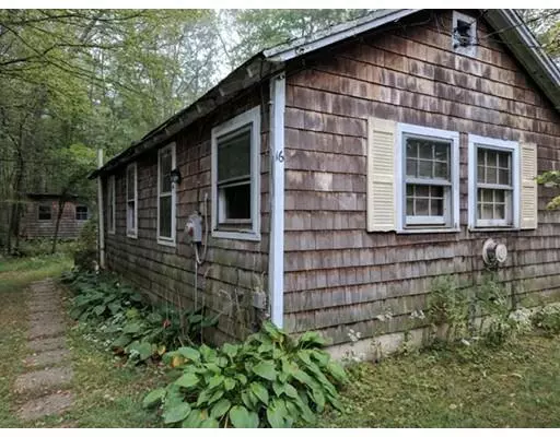 16 Hidden Acres Rd, Wales, MA 01081