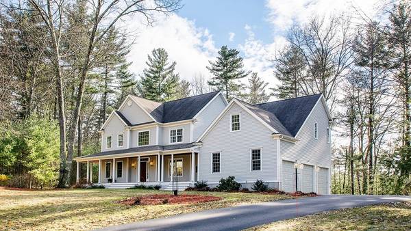 34 Juniper Rd, Upton, MA 01568