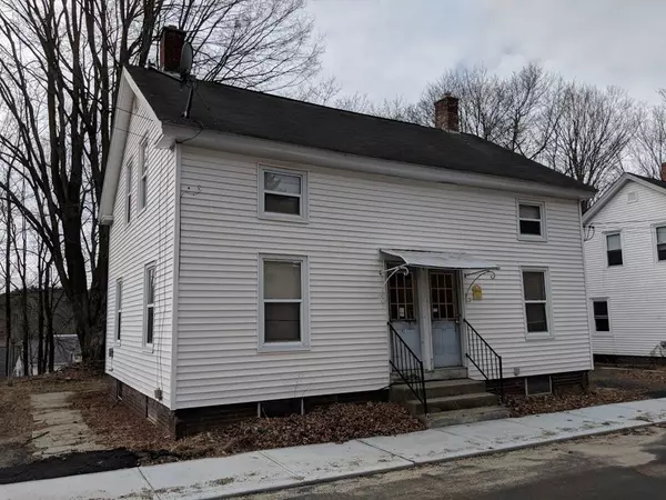 42-44 Stewart St, Palmer, MA 01069