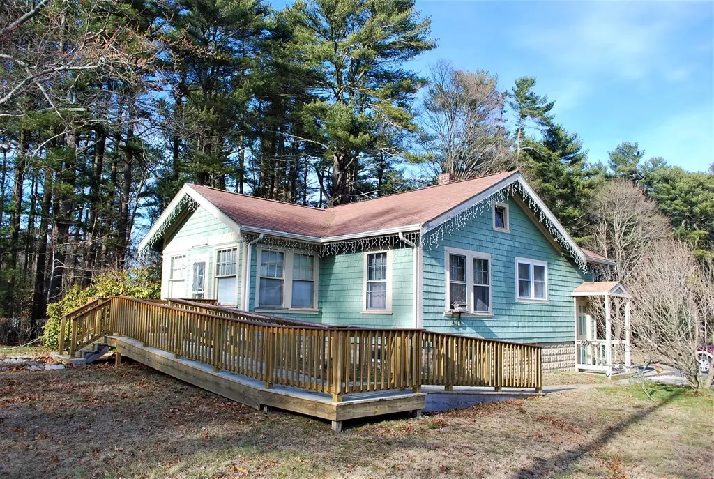 Taunton, MA 02780,248 Williams St