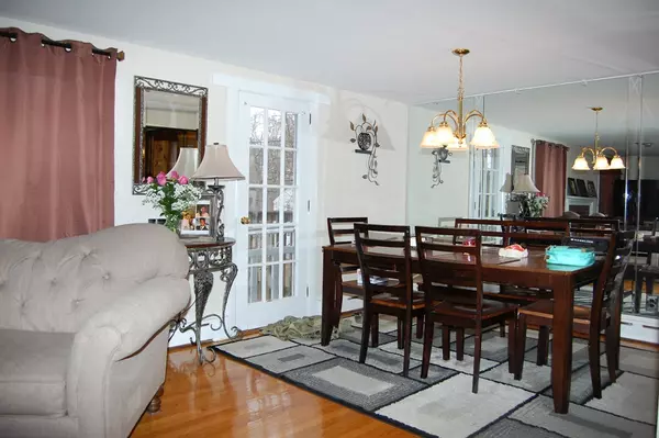 Canton, MA 02021,95 Lawrence Street