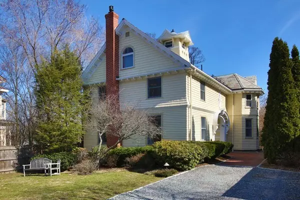 88 Grasmere Street, Newton, MA 02458