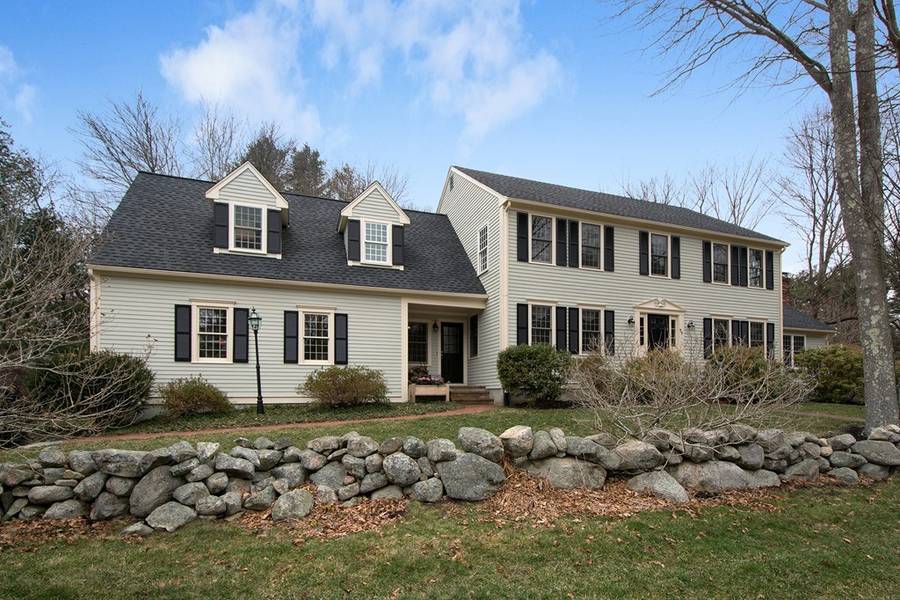 33 Mount Hope Ln, Scituate, MA 02066