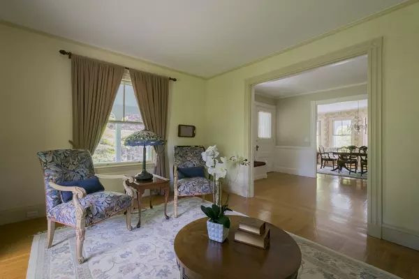 Lexington, MA 02420,20 Oakland St