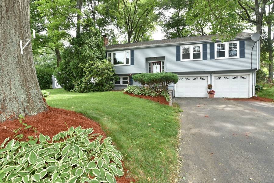 48 Purdue Dr, Milford, MA 01757