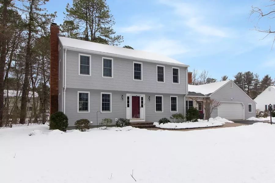 185 Coventry Lane, Longmeadow, MA 01106