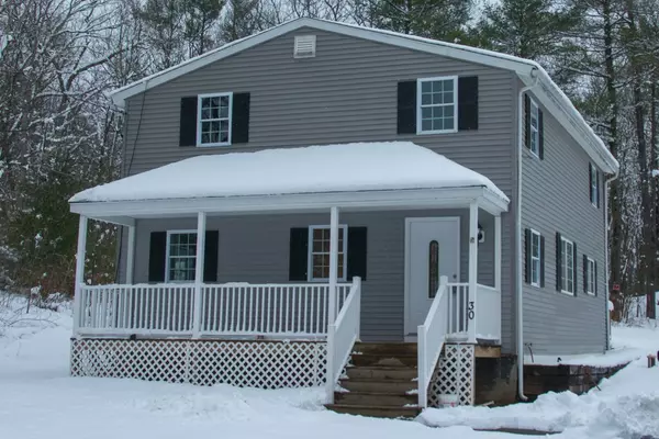 30 Crestwood Rd, Brimfield, MA 01010