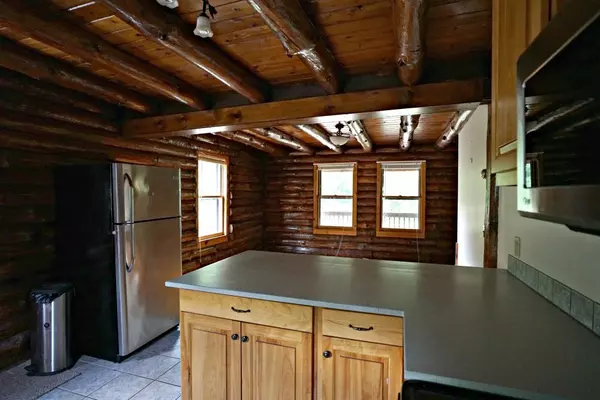 Barre, MA 01005,1299 Wauwinet Rd
