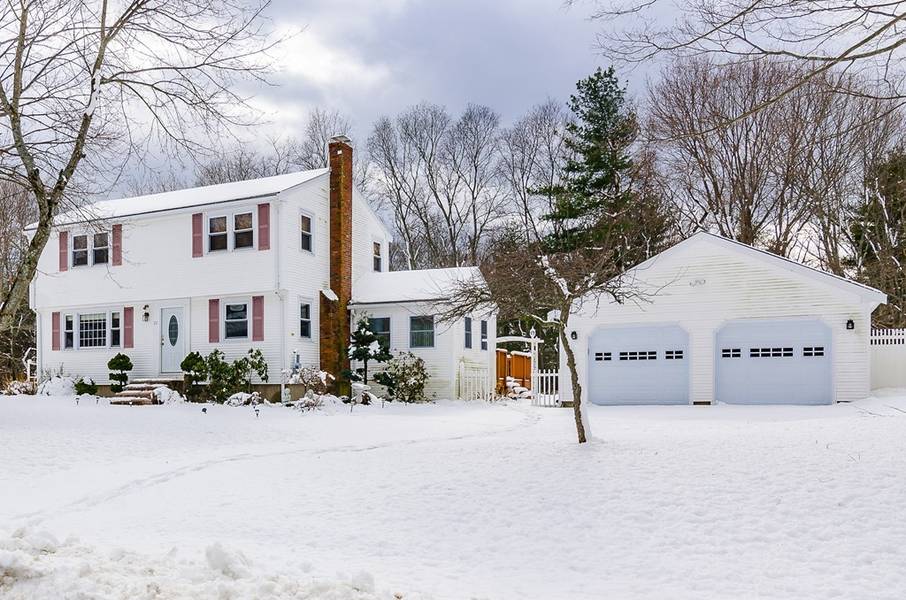 22 Longmeadow Ln, Sharon, MA 02067