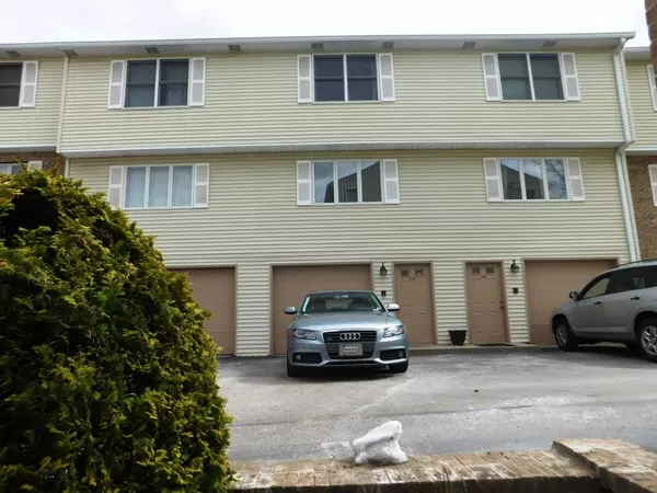 North Providence, RI 02911,53 Columbus Ave #411