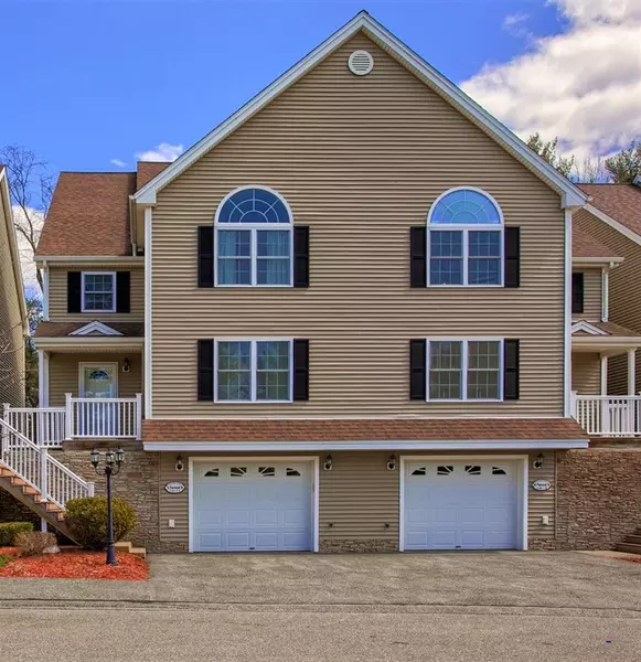 76 Pinewood Dr #3a, Gardner, MA 01440