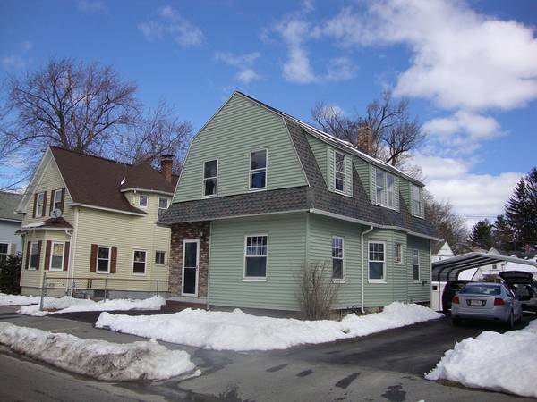 10 Puritan Avenue, Worcester, MA 01604