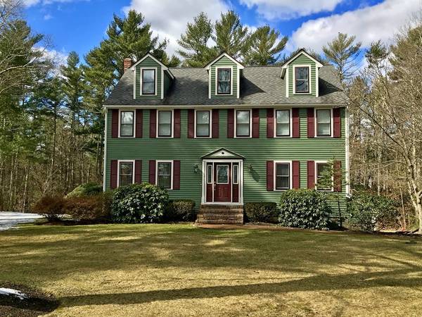 34 Chandler Mill Dr, Duxbury, MA 02332