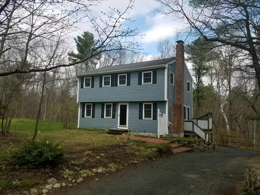 Boxborough, MA 01719,215 Middle Rd