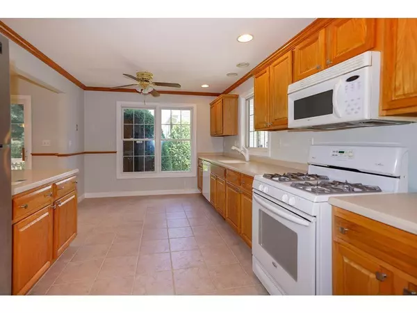 Southborough, MA 01772,15 Wildwood Dr #15