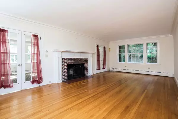 Plymouth, MA 02360,23 Warren Ave