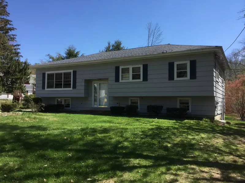 49 Crystal St, Haverhill, MA 01832