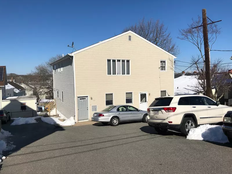 536 N Underwood St, Fall River, MA 02720