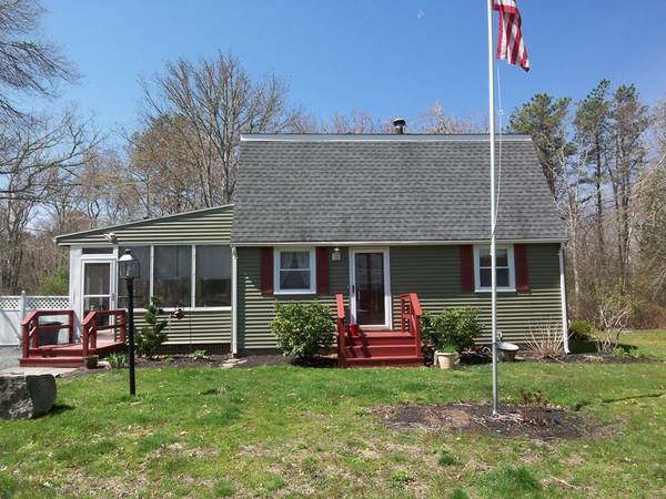 82 Dexter Road, Marion, MA 02738