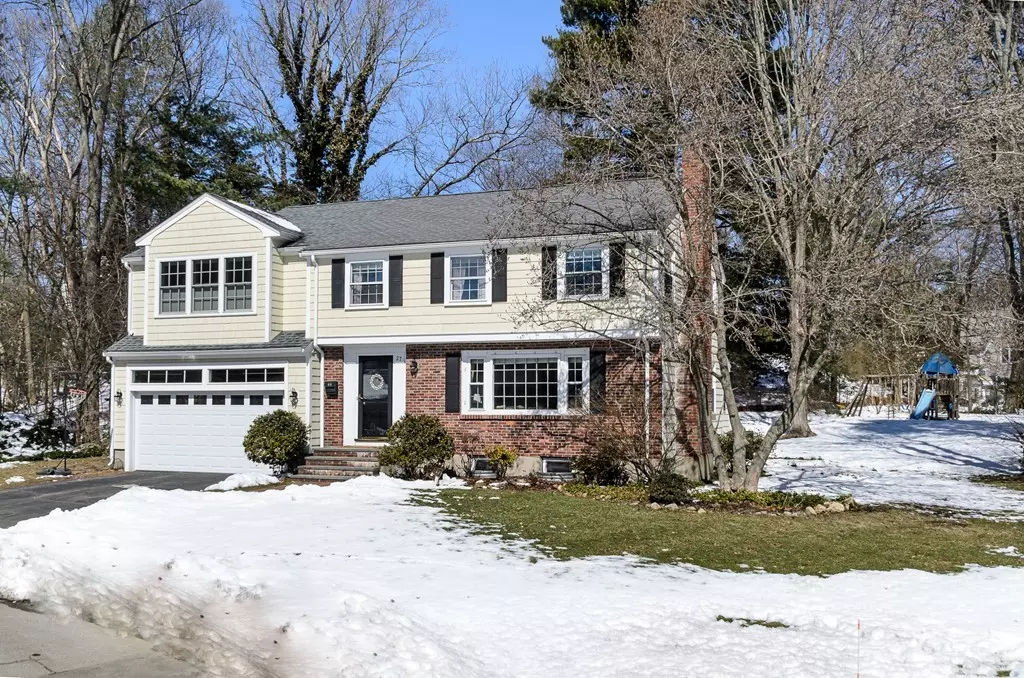 Wellesley, MA 02481,27 Roberts Rd