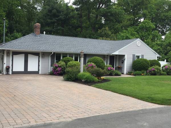 52 Jane Rd, Methuen, MA 01844