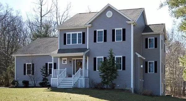 59 Ridge Road, Wrentham, MA 02093