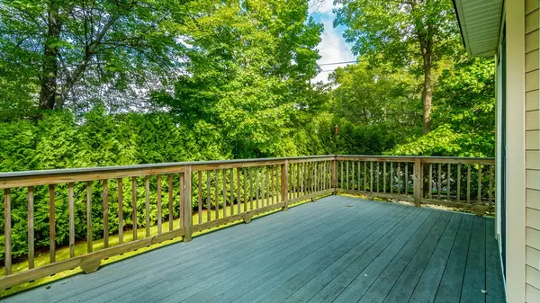 Ludlow, MA 01056,14 Emma Way