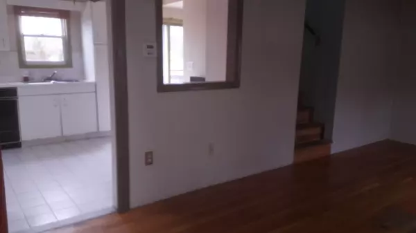 Warwick, RI 02889,72 Tremont St