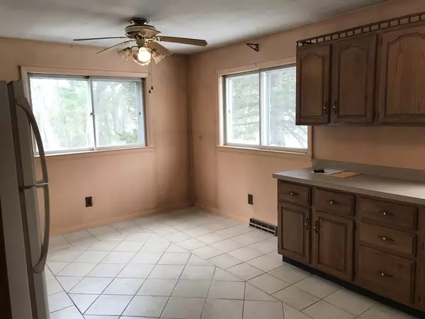 Westford, MA 01886,15 Milot Rd