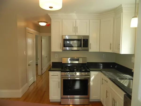 Danvers, MA 01923,17 Milton Rd