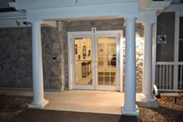 Sudbury, MA 01776,22 Farmstead Lane #207