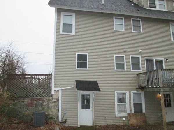 Northbridge, MA 01588,38 D St #38