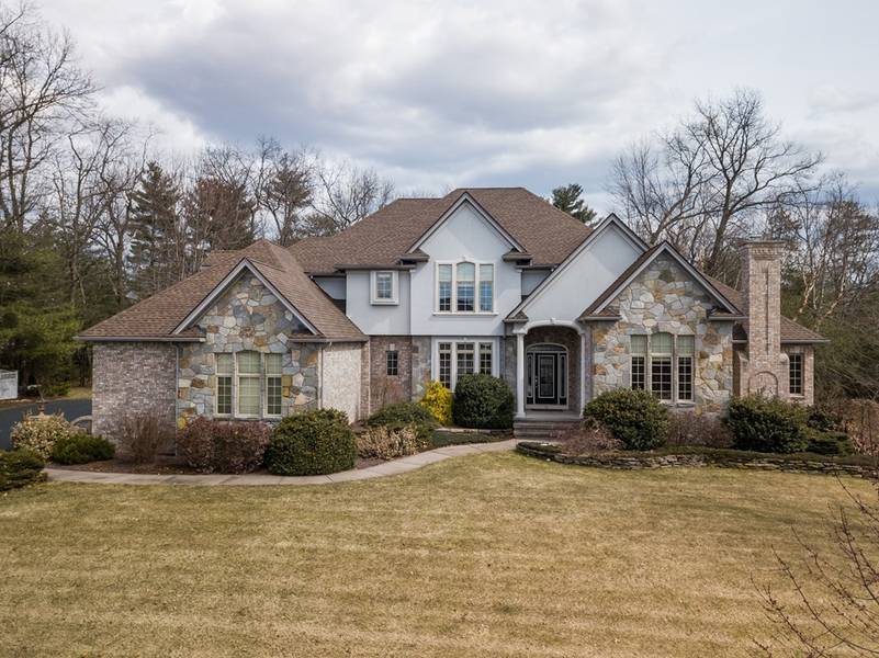 12 Whispering Wind Road, Westfield, MA 01085