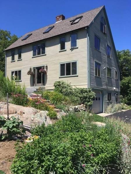 150 Thatcher Rd, Rockport, MA 01966