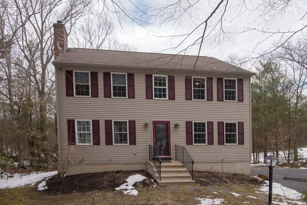 Sturbridge, MA 01566,112 Mashapaug Rd