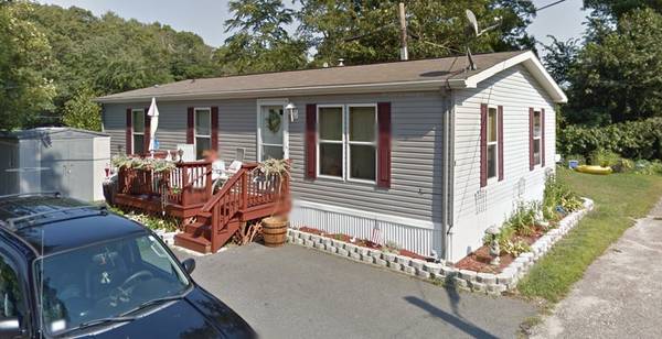 9 Mohawk Road, Holbrook, MA 02343