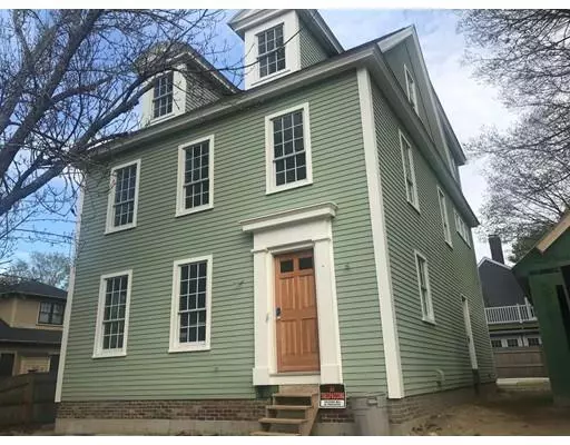 23 Warren St, Newburyport, MA 01950