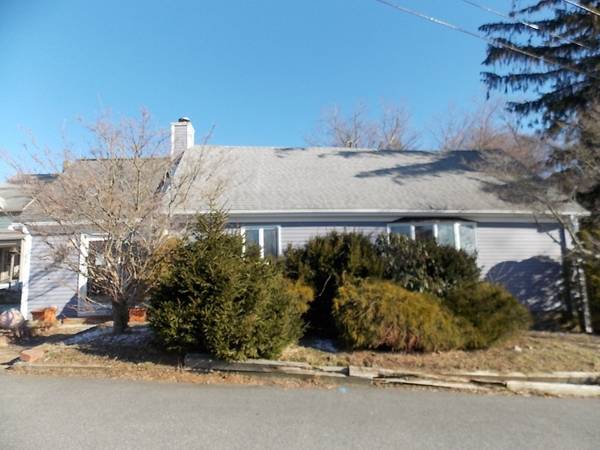 45 Britland St, Swansea, MA 02777