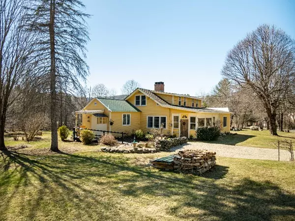 49 Village Hill Rd, Williamsburg, MA 01096