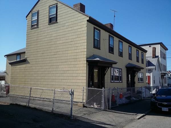 69-71 Chapel St, Lowell, MA 01852