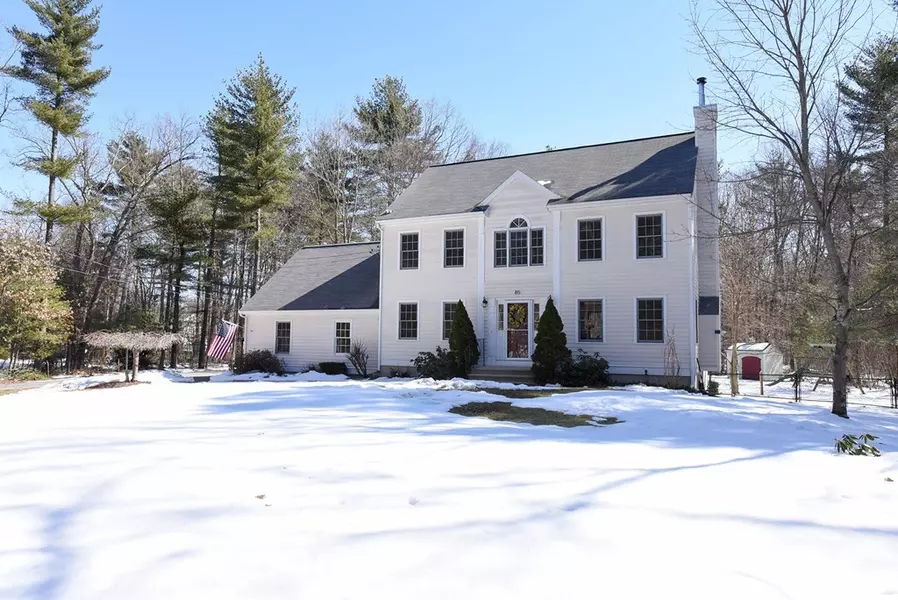 85 East Street, Pepperell, MA 01463