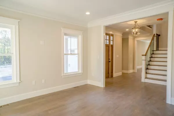 Sudbury, MA 01776,322 Maynard Rd