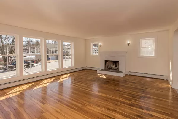 Leominster, MA 01453,86 Belmont Road
