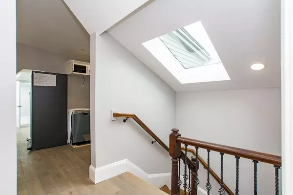 Somerville, MA 02145,195 School St #3