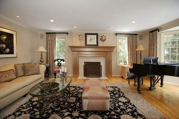 Sudbury, MA 01776,183 Greystone Lane