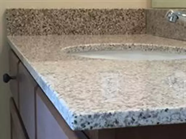 Ludlow, MA 01056,353 Fuller Street #36