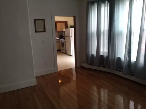 Lynn, MA 01902,17-19 Erie Street